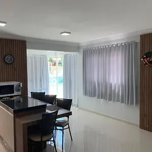 Lindo Apto Novo Na Avenida, Climatizado E Aconchegante Apartamento